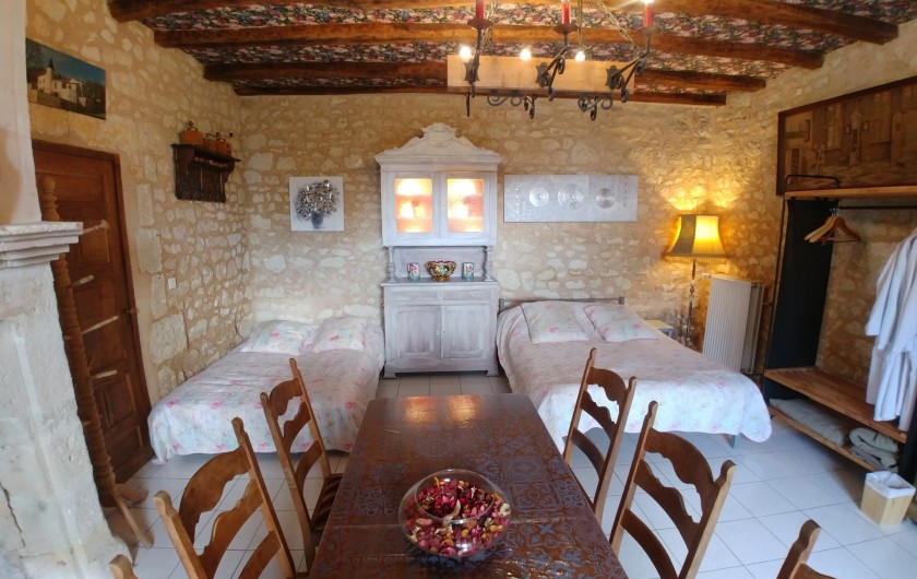 Location de vacances - Chambre d'hôtes à Beaumont - Chambre