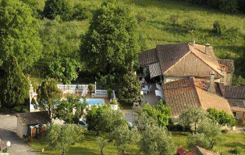 Location de vacances - Gîte à Molières-Cavaillac - la vue d'ensemble depuis le terrain