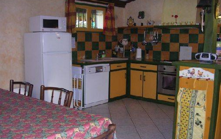 Location de vacances - Gîte à Molières-Cavaillac -  la cuisine style provençal