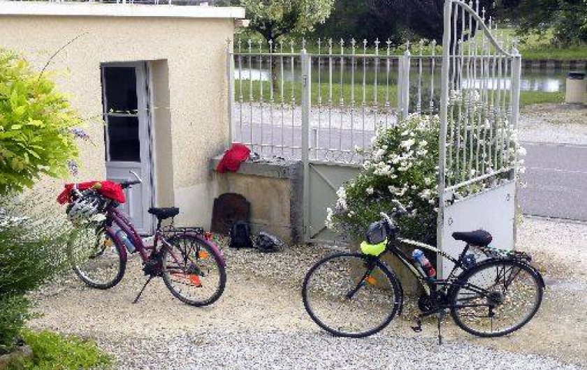 Location de vacances - Maison - Villa à Buffon - Abri velo