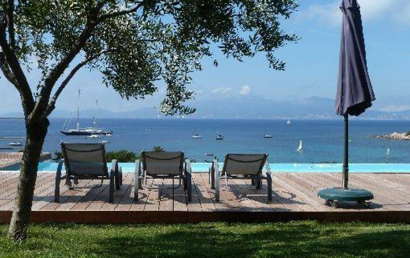Location de vacances - Villa à Portigliolo - Vue de la terrasse piscine