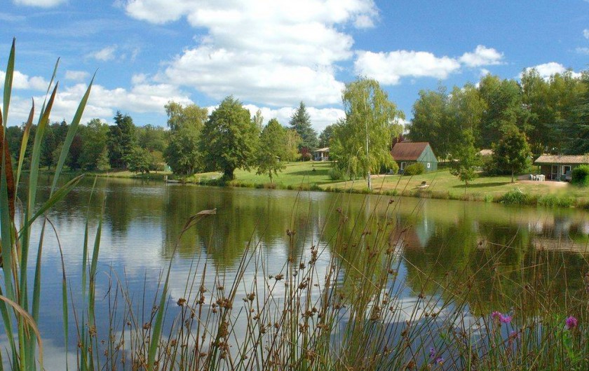 Location de vacances - Chalet à Miallet - L'étang