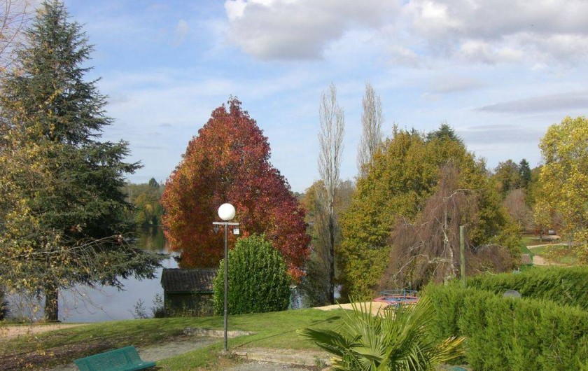 Location de vacances - Chalet à Miallet - Le terrain de pétanque