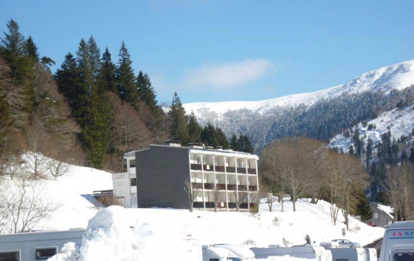 Location de vacances - Studio à Le Lioran - coté balcon