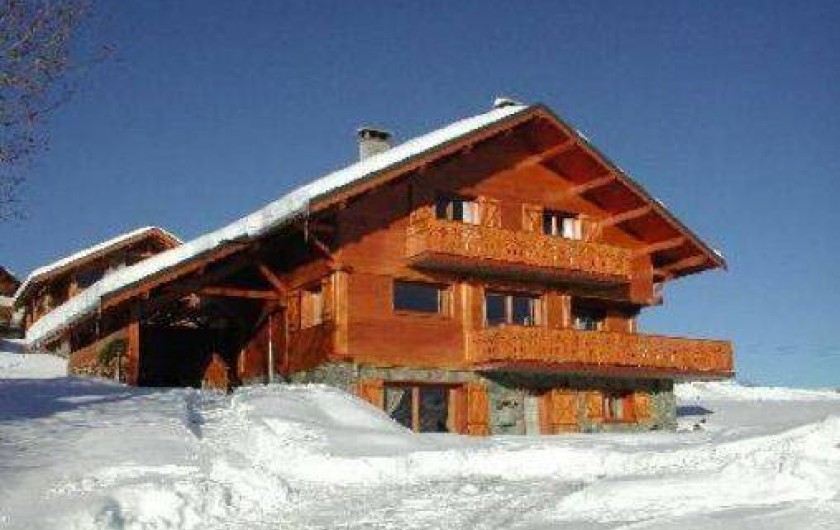 Location de vacances - Appartement à La Toussuire - Chalet location en rez de jardin avec 2 places de parking privatives et table b