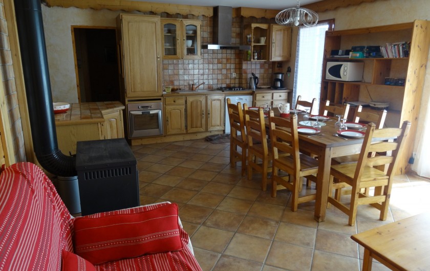 Location de vacances - Appartement à La Toussuire - salle de séjour avec cuisine très bien équipée