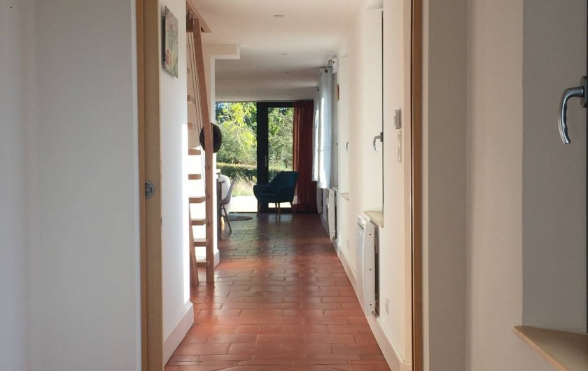 Location de vacances - Maison - Villa à Azincourt - Couloir depuis la partie parentale (chambre 1 + salle de bain 1)