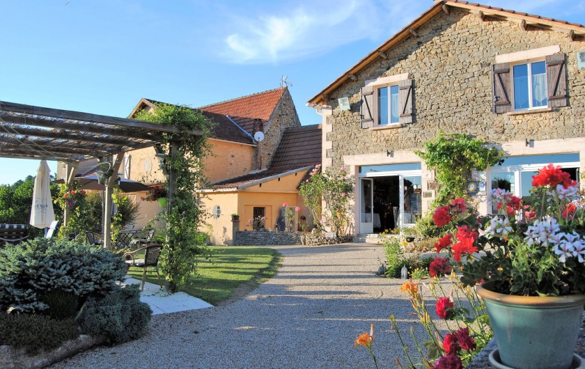 Location de vacances - Chambre d'hôtes à Saint-Avit-Sénieur - La Maison