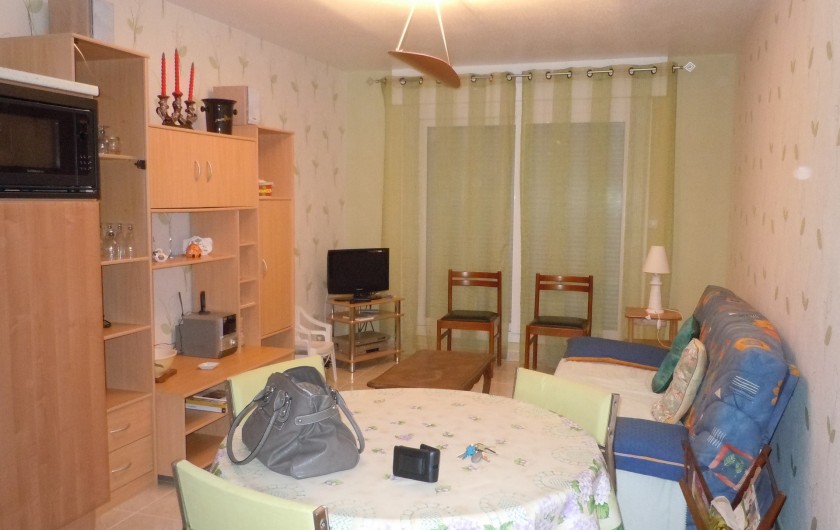 Location de vacances - Appartement à Courseulles-sur-Mer - Vue sur le coin salon