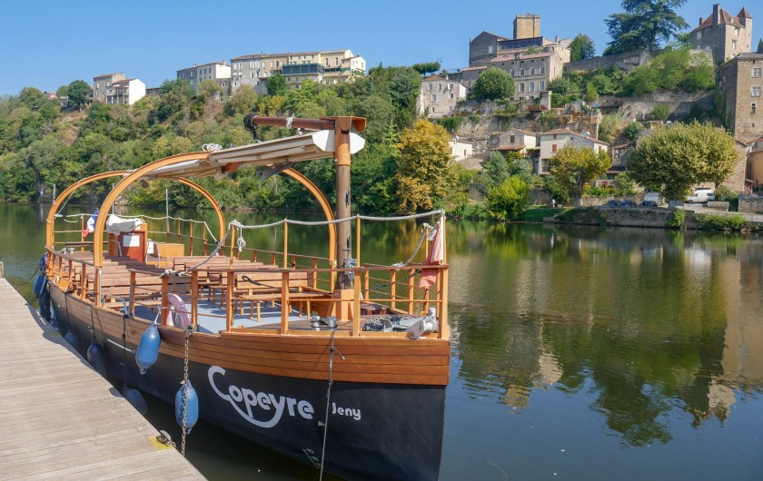 Location de vacances - Chalet à Mauroux - Gabarre à Puy l'Evêque à 10 km du chalet