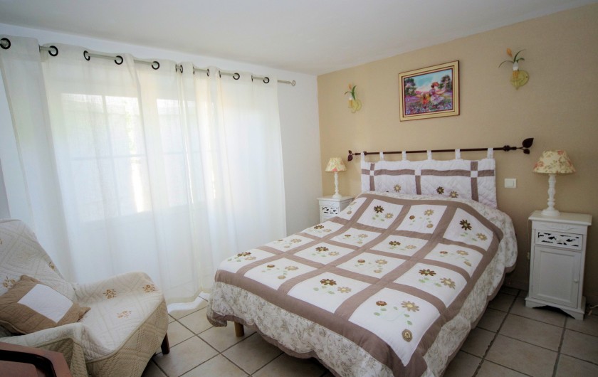 Location de vacances - Chambre d'hôtes à La Madeleine - Double chambre de plein pied avec terrasse privative Padirac 46m²