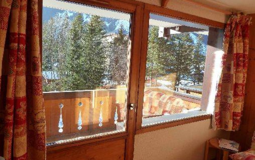 Location de vacances - Studio à Pralognan-la-Vanoise - pièce principal avec balcon plein sud
