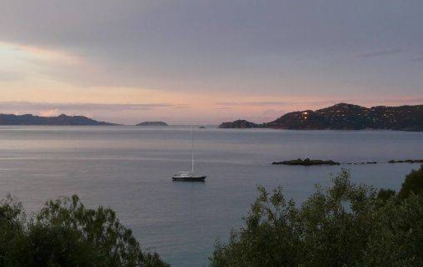 Location de vacances - Appartement à Le Lavandou