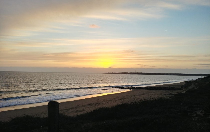 Location de vacances - Villa à La Tranche-sur-Mer - Plage, côté La Tranche sur Mer, au couché du soleil