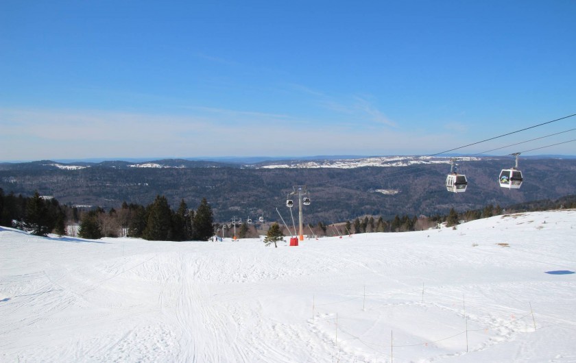 Location de vacances - Appartement à Lélex - Vue d'en haut de Lélex