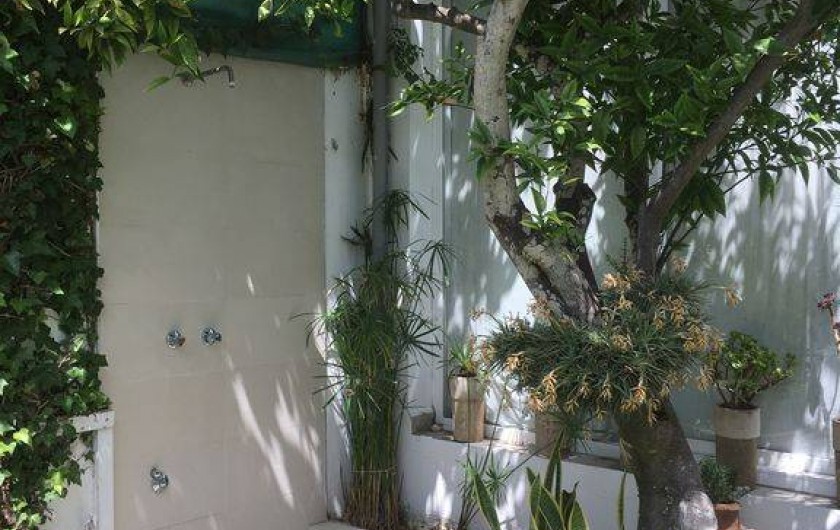 Location de vacances - Villa à El Jadida - Douche de jardin