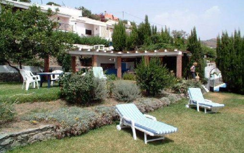 Location de vacances - Villa à Almuñécar - jardin avec coin repas