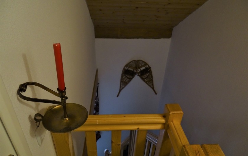 Location de vacances - Appartement à Station de Risoul 1850 - Escalier