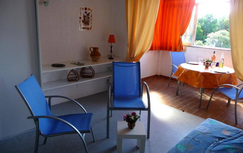 Location de vacances - Studio à Cavalaire-sur-Mer - Séjour