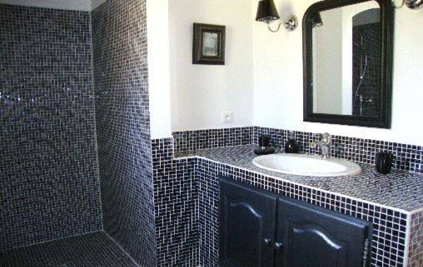 Location de vacances - Villa à Salernes - Salle de bain