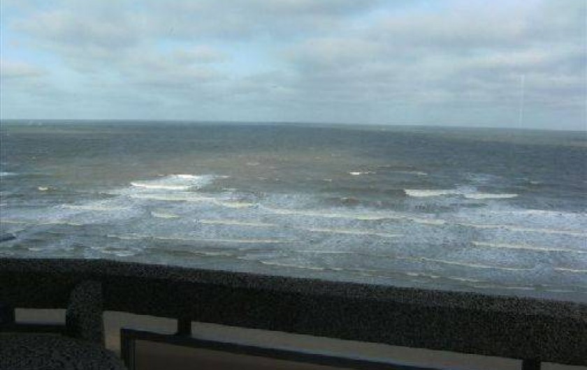 Location de vacances - Appartement à Ostende - Séjour avec vue panoramique sur la mer (terrasse spacieuse)