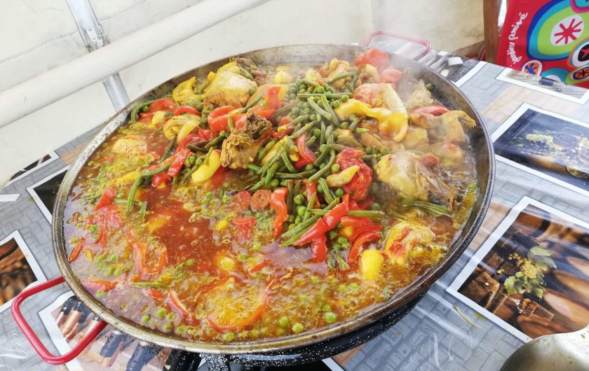 Location de vacances - Péniche à Frontignan - PRÉPARATION DE LA PAELLA PENDANT LA PROMENADE