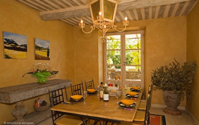 Location de vacances - Mas à Gordes - La salle à manger