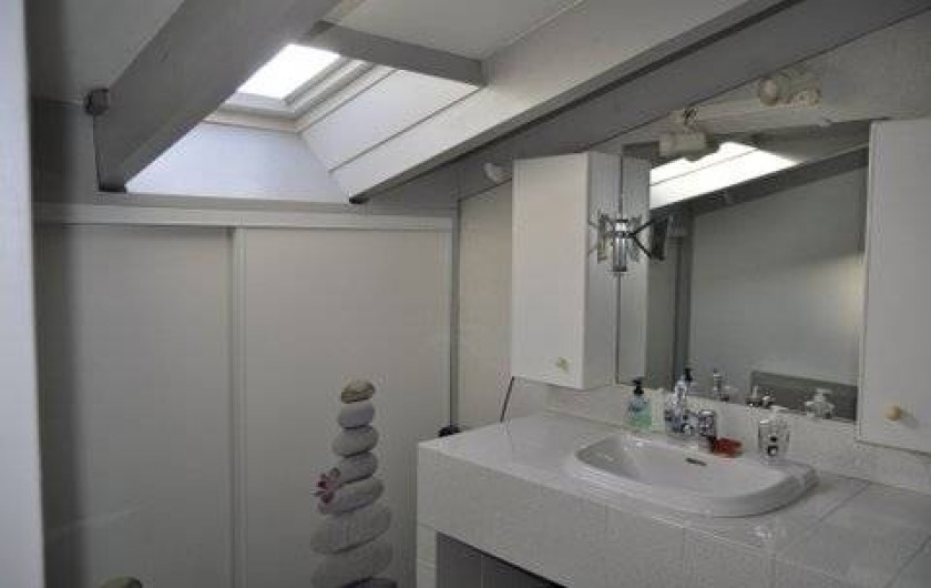 Location de vacances - Villa à Prunelli-di-Fiumorbo - salle d'eau 2