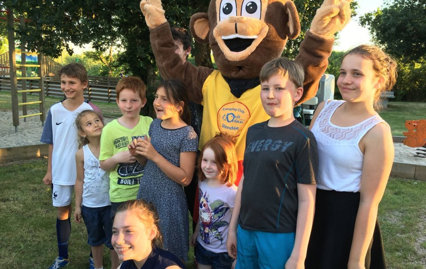 Location de vacances - Bungalow - Mobilhome à Landevieille - Venez vivre un séjour inoubliable avec notre mascotte BOBI