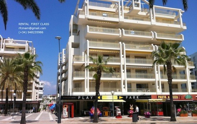Location de vacances - Appartement à Salou - Edificio