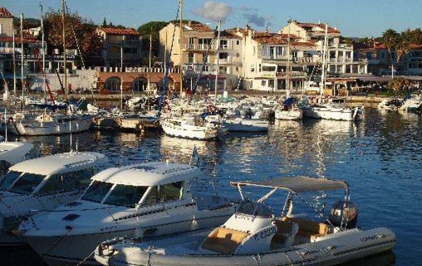 Location de vacances - Studio à Saint-Cyr-sur-Mer