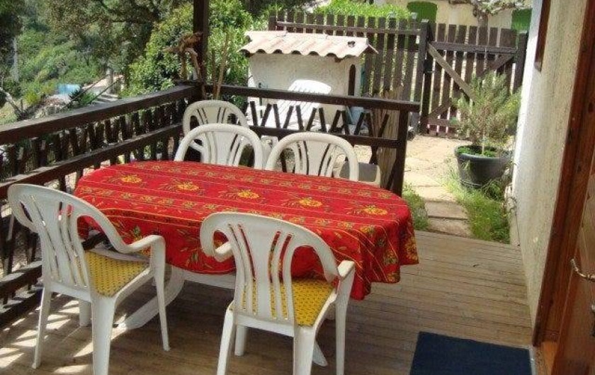 Location de vacances - Chalet à Sainte-Maxime - la terrasse