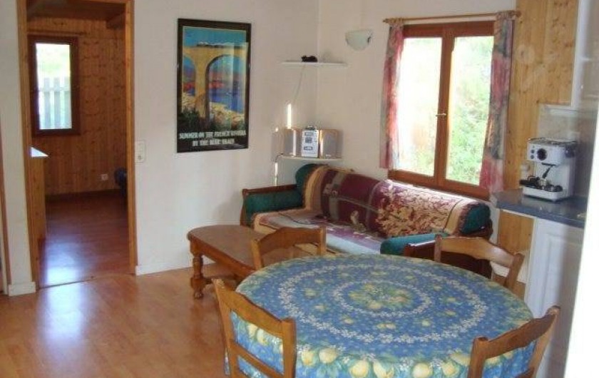 Location de vacances - Chalet à Sainte-Maxime - le salon - salle à manger