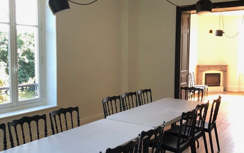 Location de vacances - Gîte à Tonnoy - la grande salle à manger