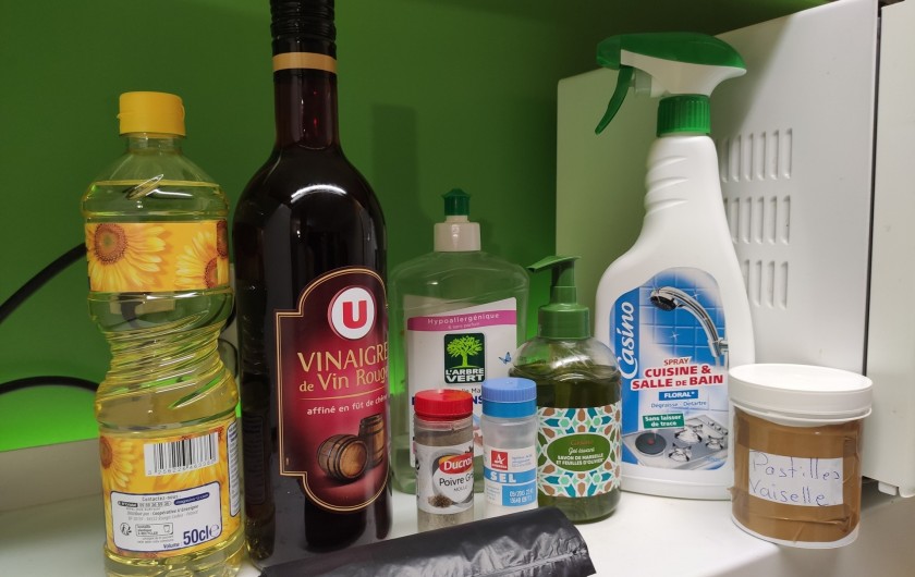 Location de vacances - Appartement à Arc 1800 - produits d’entretien et condiments pour faciliter votre arrivée