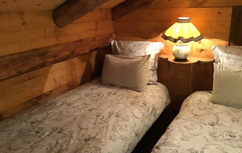 Location de vacances - Gîte à La Clusaz - mezzanine chambre 2