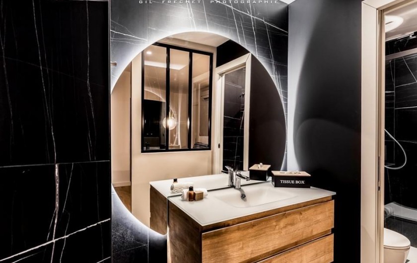 Location de vacances - Villa à Saint-Mandrier-sur-Mer - SDB GRAND LARGE