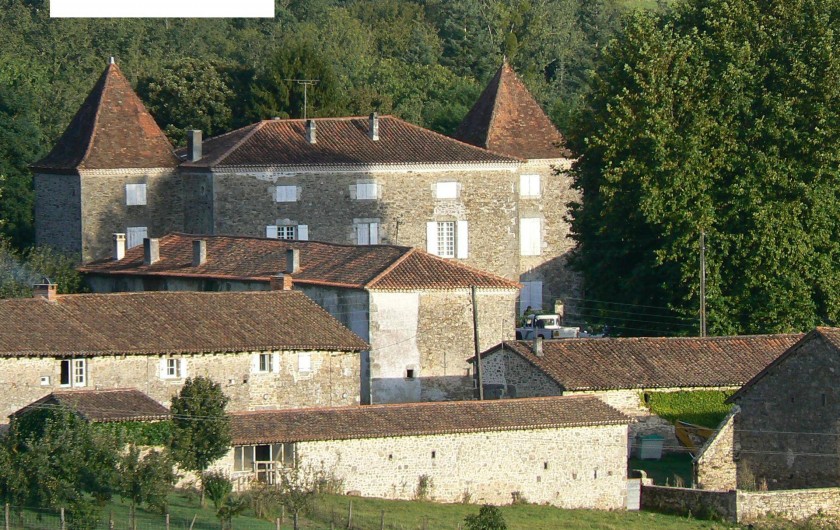 Location de vacances - Gîte à Champs-Romain - Vue d'ensemble de la propriété