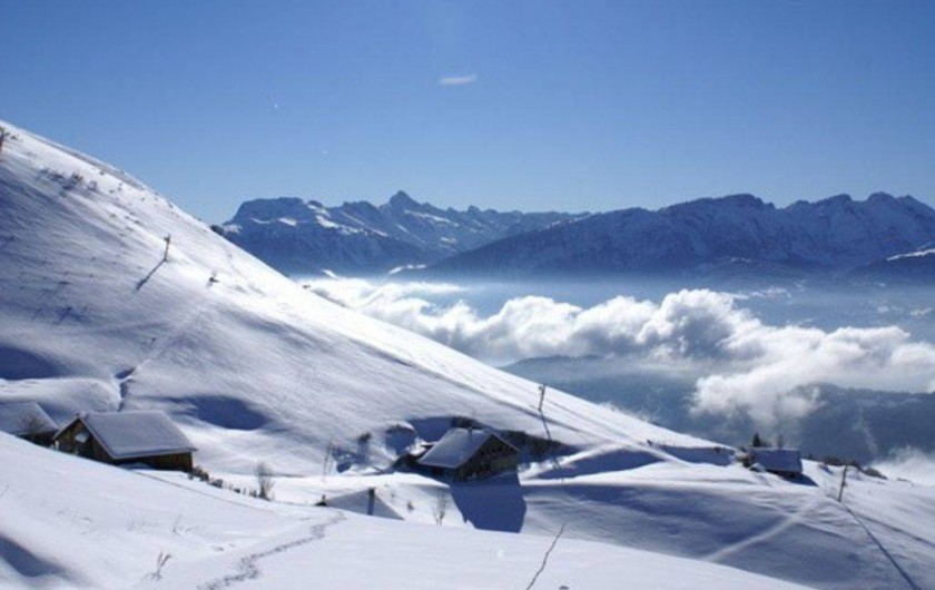 Location de vacances - Chalet à Taninges - Vue du chalet