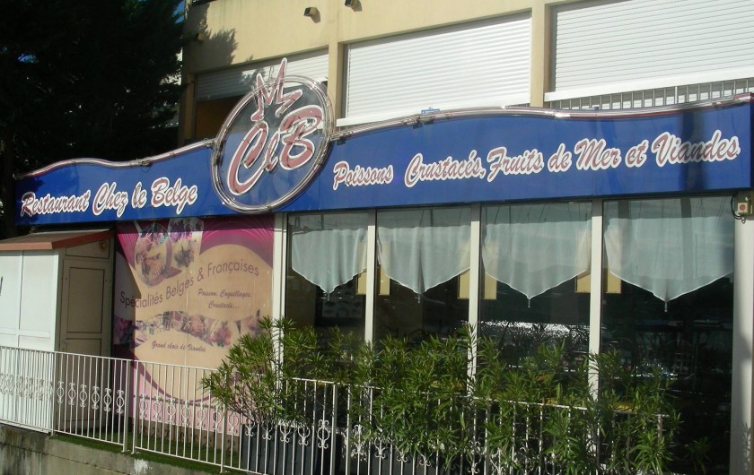 Location de vacances - Appartement à Agde - Restaurant à proximité 30m