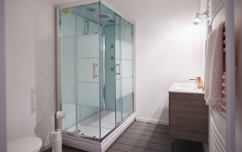 Location de vacances - Chambre d'hôtes à Sauternes - Chambre Rose Salle d'eau