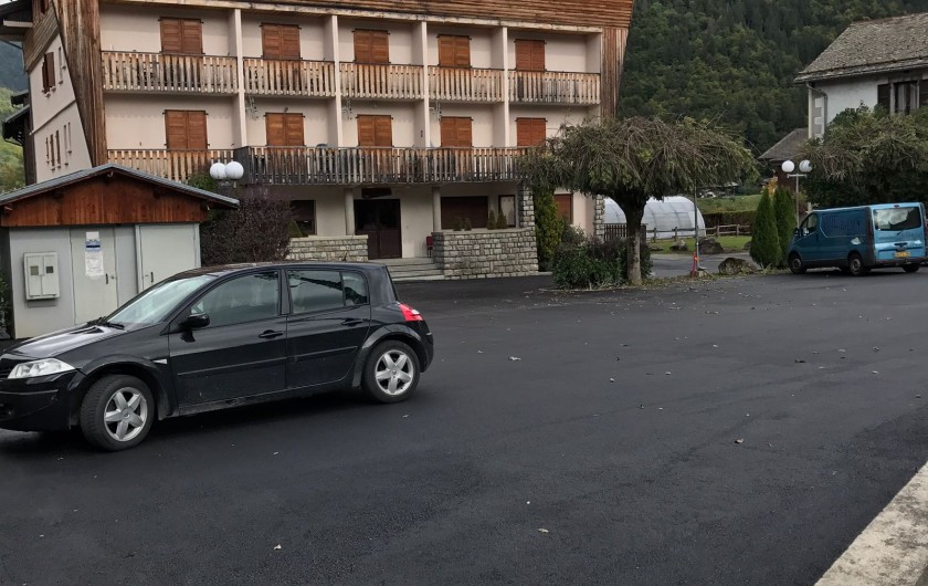 Location de vacances - Appartement à Morzine - Parking