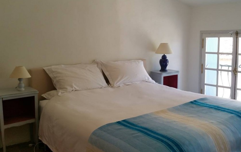Location de vacances - Maison - Villa à Pouzolles - Chambre 3 en lit double 'superking' 180 x 200