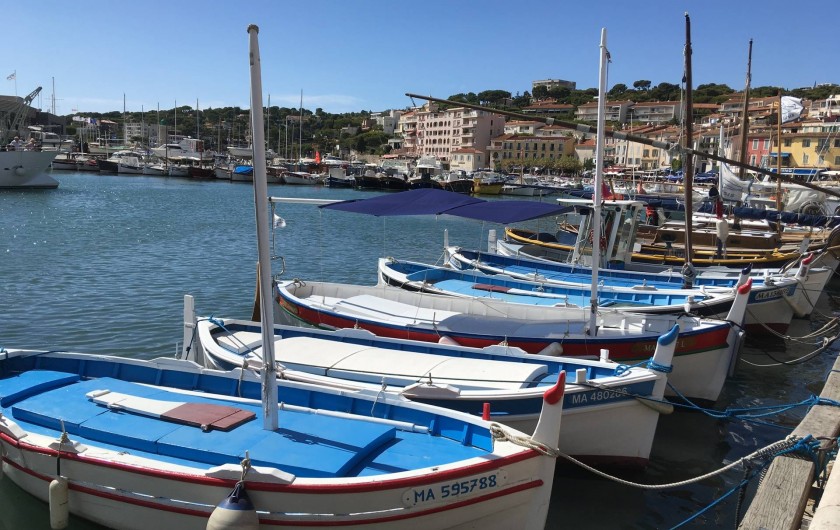 Location de vacances - Appartement à Cassis - Barques de pécheur