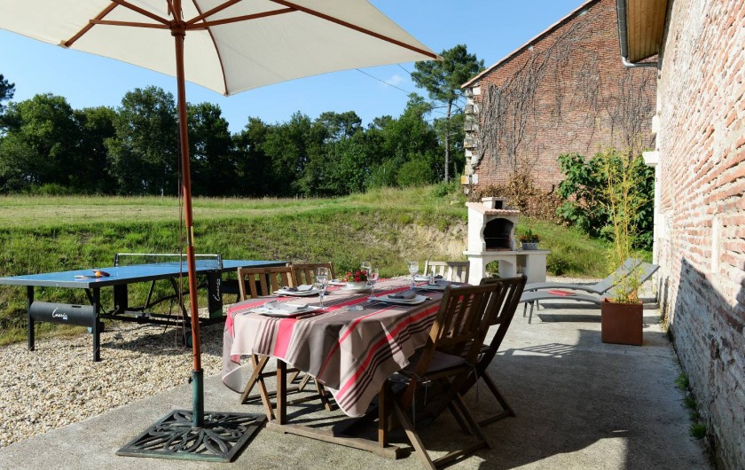 Location de vacances - Gîte à Eygurande-et-Gardedeuil - La terrasse. Gîte de la Guirandole-Eygurande et Gardedeuil-Dordogne