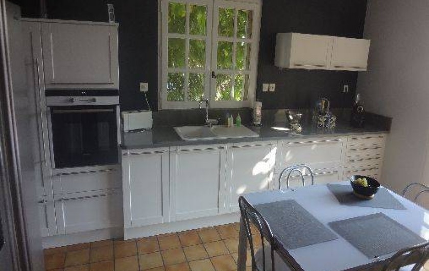 Location de vacances - Villa à Vénéjan