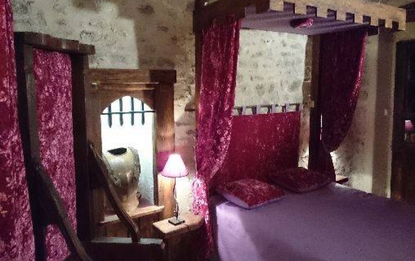 Location de vacances - Gîte à Servas - Grande chambre Médiévale