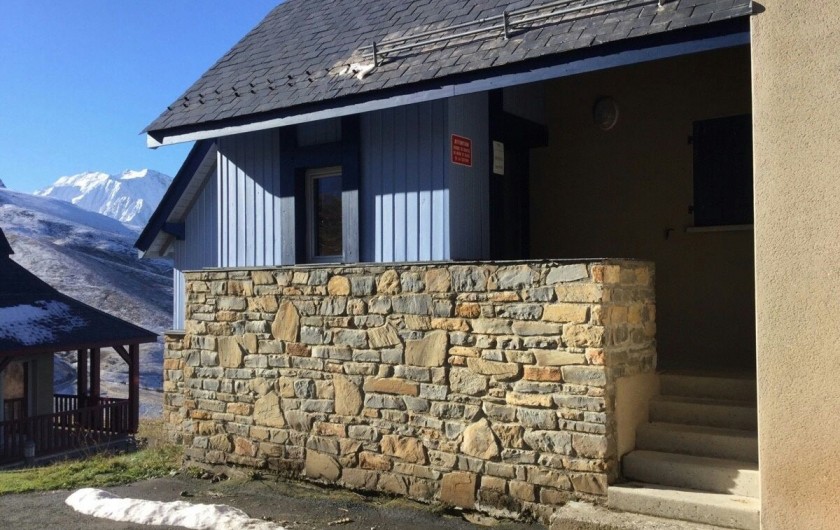 Location de vacances - Appartement à Loudenvielle - Entrée privative dans la résidence