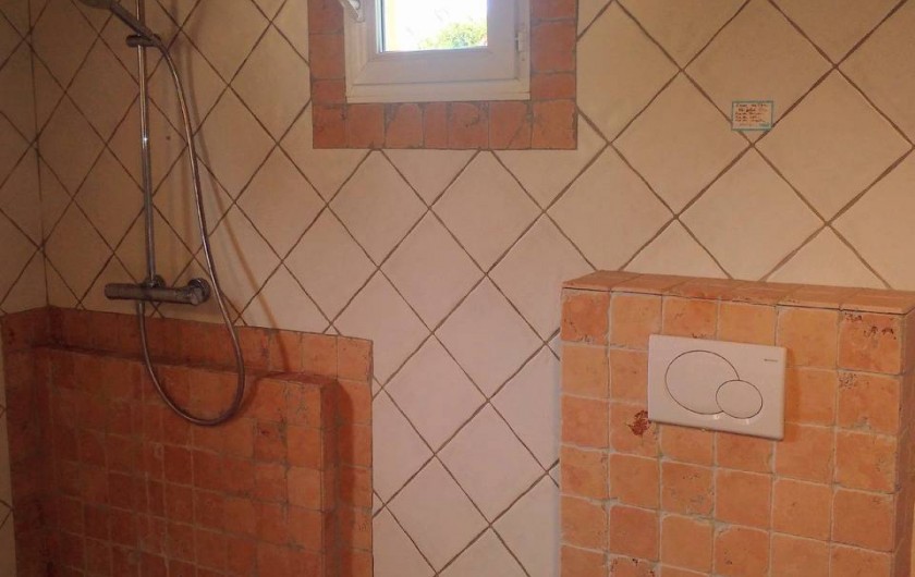 Location de vacances - Villa à La Cadière-d'Azur - Pool house douche WC
