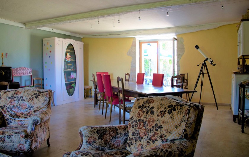Location de vacances - Chambre d'hôtes à Gigny - Salle de séjour,  salle à manger
